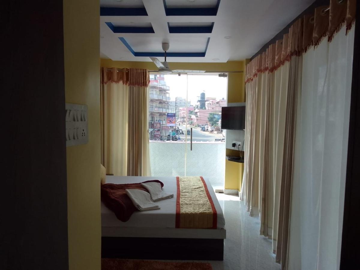 Hotel Rajmahal Tarapith Exterior photo